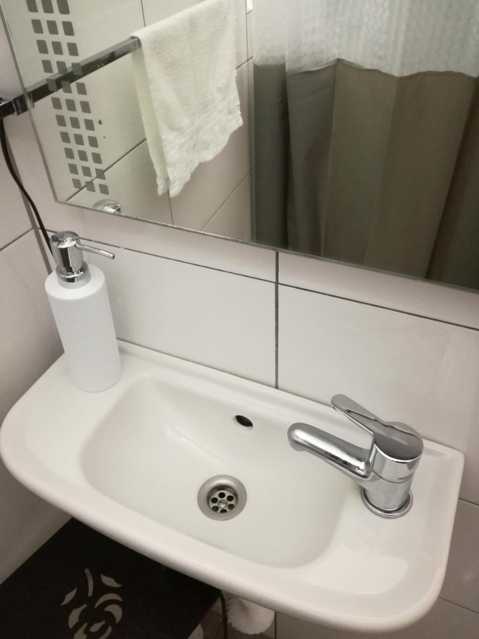 Guesthouse Coco Славонський Брод Екстер'єр фото